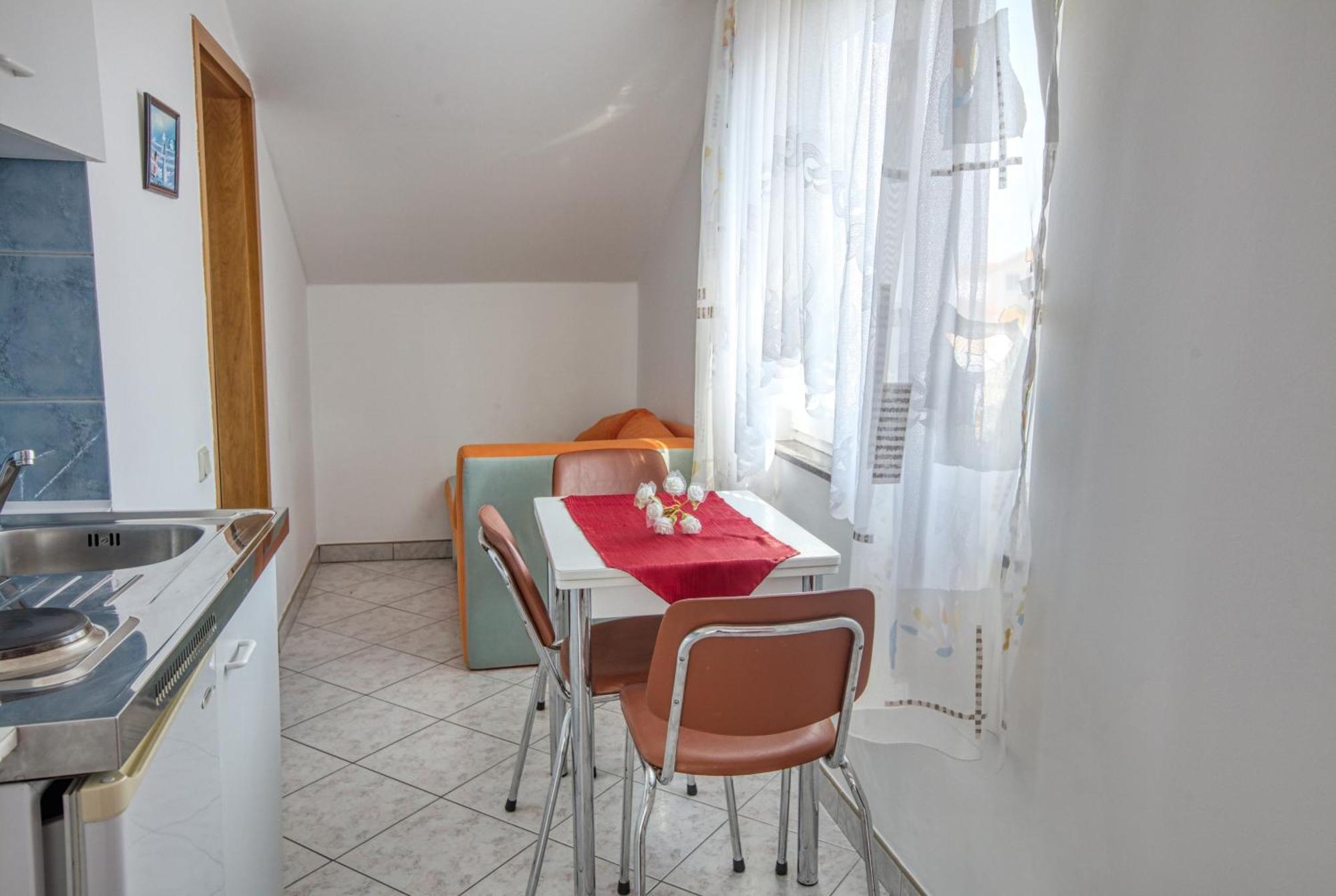 Apartments With A Parking Space Vodice - 6178 Quarto foto
