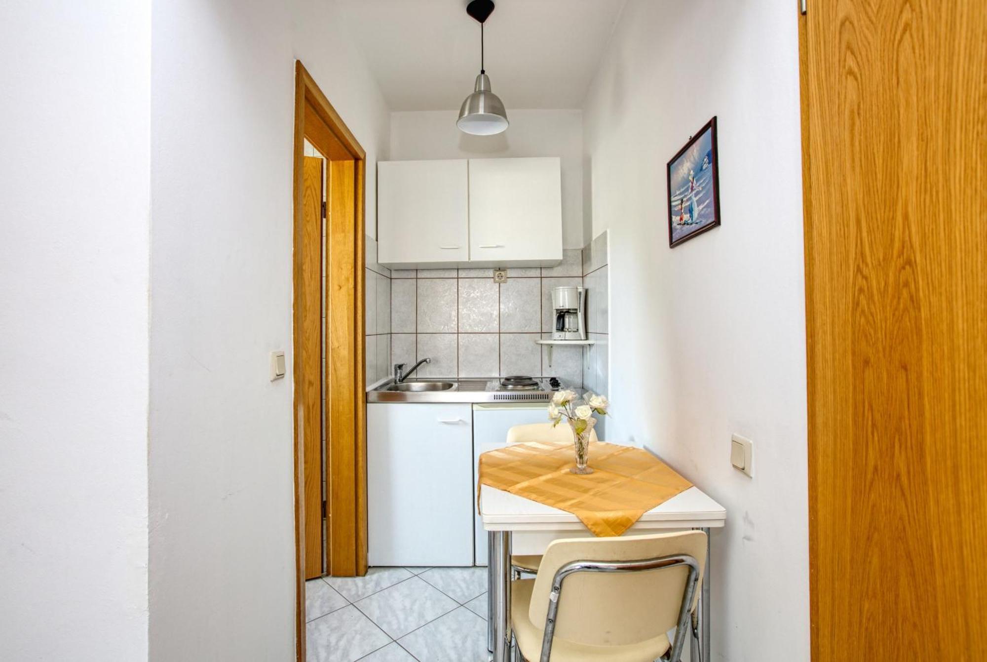 Apartments With A Parking Space Vodice - 6178 Quarto foto