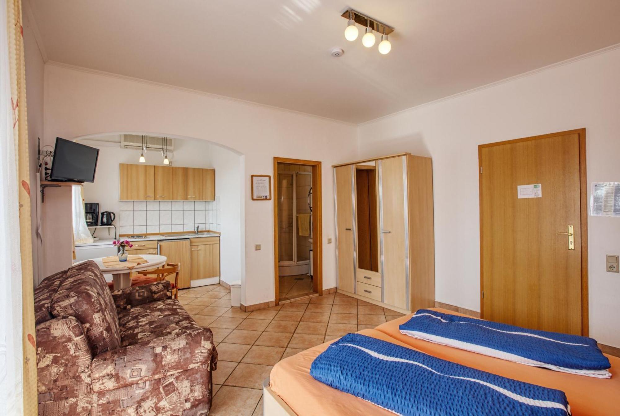 Apartments With A Parking Space Vodice - 6178 Quarto foto
